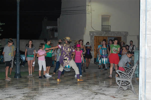 albalatillo fiestas batukada tarumba percusion