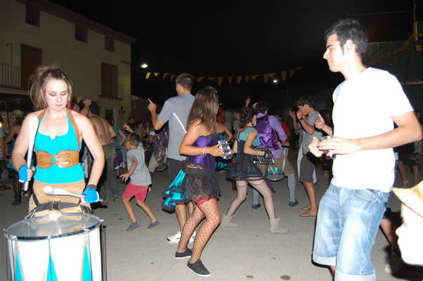 albalatillo fiestas batukada tarumba percusion