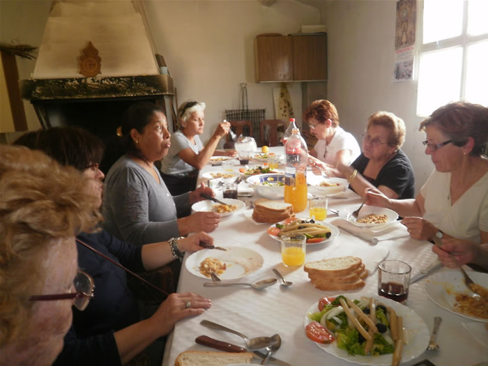 La juli con el postre