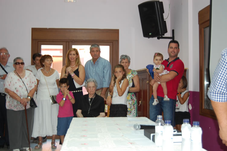 centenario candida villellas, cumplea�os candida villellas albalatillo