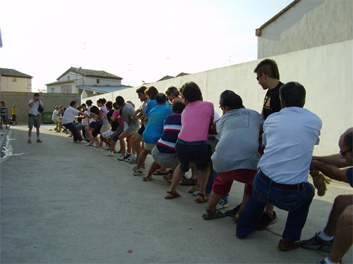 juegos tradicionales aragoneses,tiro de soga,raneta,tiro de barra aragonesa